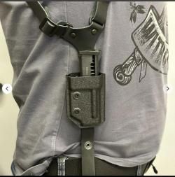 Оперативная кобура из кайдекса на кожаном подвесе