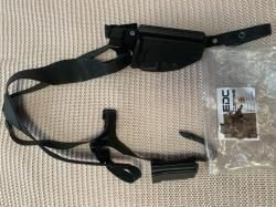 Оперативная кобура из кайдекса на кожаном подвесе