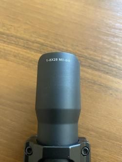 Оптический прицел Leapers Accushot T8 Tactical 1-8x28