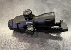 Оптический прицел Leapers UTG Prism 4X32