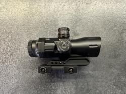 Оптический прицел Leapers UTG Prism 4X32