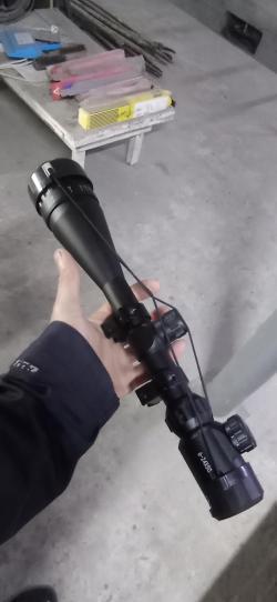 Оптический прицел, с подсветкой двух цветов и яркости