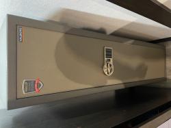 Оружейный сейф на 5 стволов