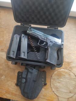 P226