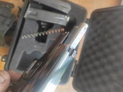 P226