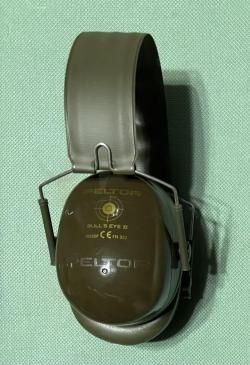 Пассивные стендовые наушники BULL