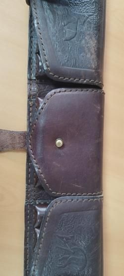 Патронташ кожаный 12 калибр, 20 патронов.