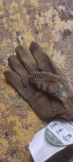 Перчатки тактические.