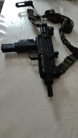 Пистолет -пулемет Cletcher UZM 