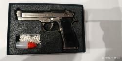 Пистолет Беретта 92FS спринговая 6мм страйкбольная модель