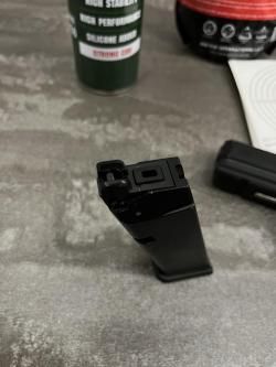 Пистолет East Crane Glock 17 Gen 5 BK