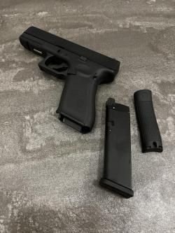 Пистолет East Crane Glock 17 Gen 5 BK