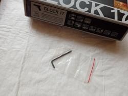 Пистолет Glock 17 gen. 5 Umarex/VFC + магазины