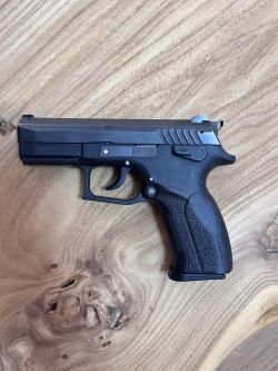 Пистолет Grand Power Т12 10х28