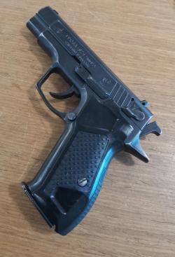 Пистолет Гроза 021