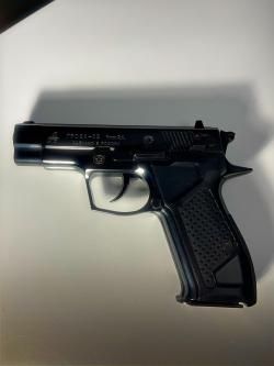 Пистолет "Гроза O2V4"