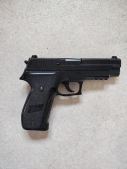 Пистолет KJW SigSauer P226  страйкбольный