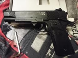 Пистолет кольт