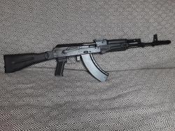 Автомат Калашникова охолощенный АК-103 ранний деактив 2016 г., новый в отличном состоянии.