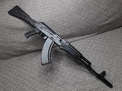 Автомат Калашникова охолощенный АК-103 ранний деактив 2016 г., новый в отличном состоянии.