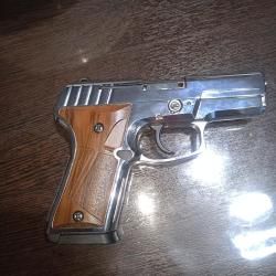 Пистолет охолощенный, сигнальный. 