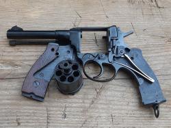 Револьвер Наган 1940 года, макет ЗиД новый в отличном состоянии.
