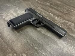 Пистолет пневматический Crosman C-TT (3 Дж, пластик, подвижный затвор, CO₂) 4.5 мм