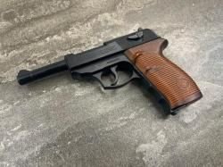 Пистолет пневматический Crosman C41 (металл, подвижный затвор, Walther P.38, б/у) 4,5 мм