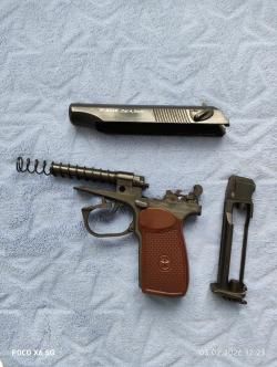 Пистолет пневматический газобаллонный МР-654К