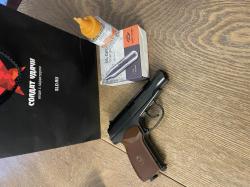 Пистолет пневматический Макарова Umarex PM новый + дробь, баллоны с газом