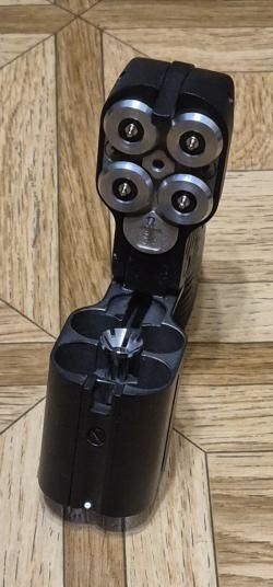 Пистолет самообороны бесствольный "ОСА" ПБ-4-1