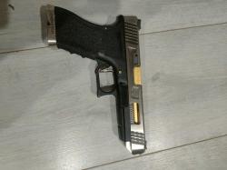 Пистолет страйкбольный WE Glock 35