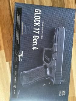 Пистолет Tokyo Marui Glock 17 gen.4 GGBB