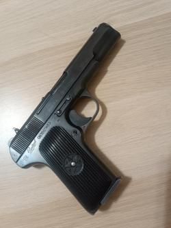 Пистолет ТТ или МР-81