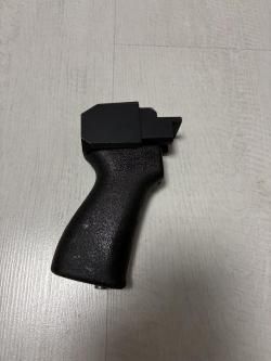 Пистолетная рукоятка на Сайгу 12 охотвариант с адаптером на трубу Mil-Spec