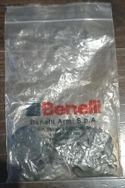 Пластины фиксации и прокладки прогиба приклада Benelli Argo Comfort