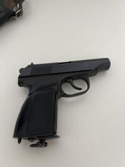 ПМ 654К 1998 года с кобурой