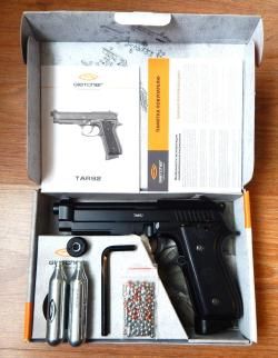 Пневматическая Beretta 92 от Gletcher. Супер состояние с комплектом.Blow Back Авто огонь.