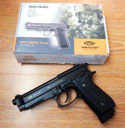 Пневматическая Beretta 92 от Gletcher. Супер состояние с комплектом.Blow Back Авто огонь.