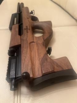 Пневматическая винтовка Ataman «BullPup» в кал.6.35 (устройство конструктивно схожее)