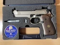 Пневматический CO2 пистолет Umarex Beretta M92FS