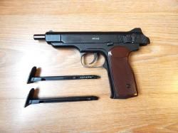 Пневматический Gletcher APS NBB 4.5 мм. Стечкин. С комплектом. Отличный.