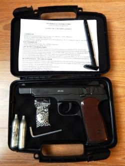 Пневматический Gletcher APS NBB 4.5 мм. Стечкин. С комплектом. Отличный.
