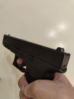 Пневматический Glock 22 нулевый. Отстреляно 10 баллонов