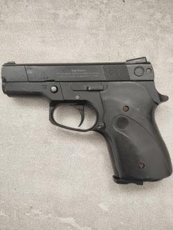 Пневматический пистолет Anics A111