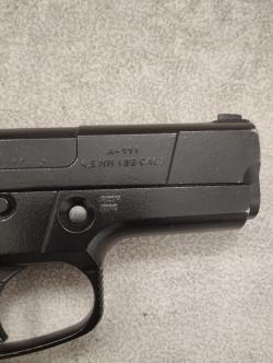 Пневматический пистолет Anics A111