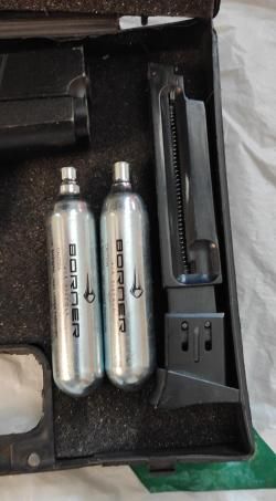 Пневматический пистолет Anics A111