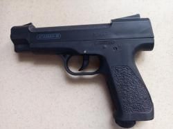 Пневматический пистолет Атаман-М