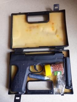 Пневматический пистолет Атаман-М