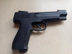 Пневматический пистолет Атаман-М